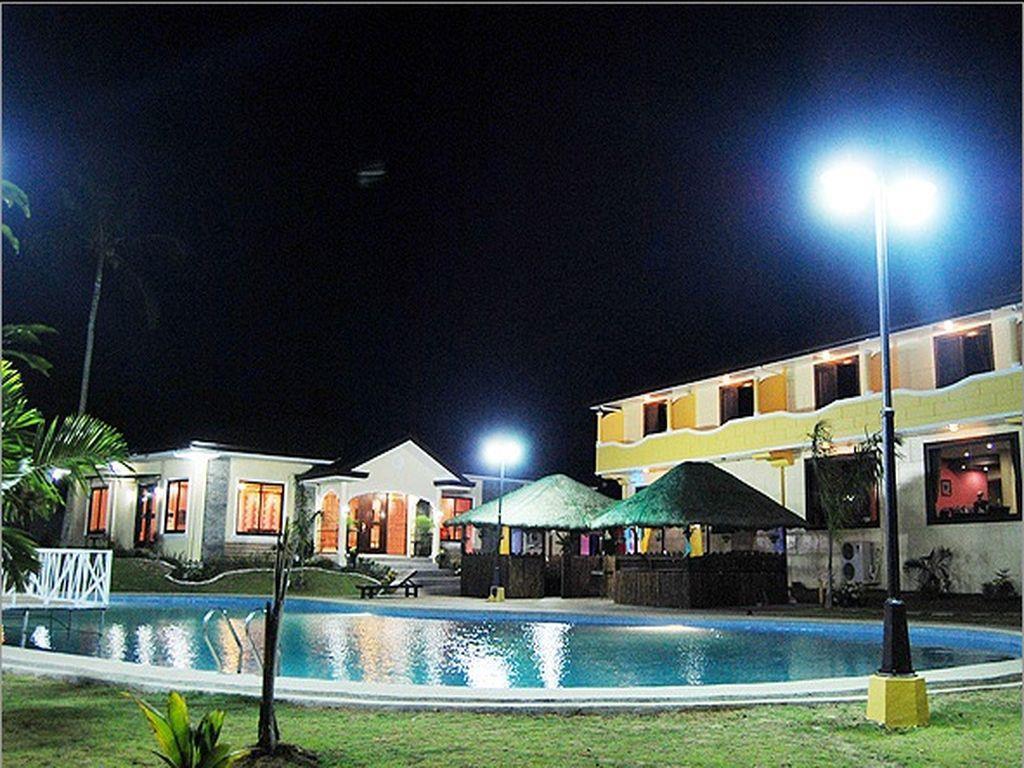 Phil Oasis Hotel & Resort Silang Esterno foto