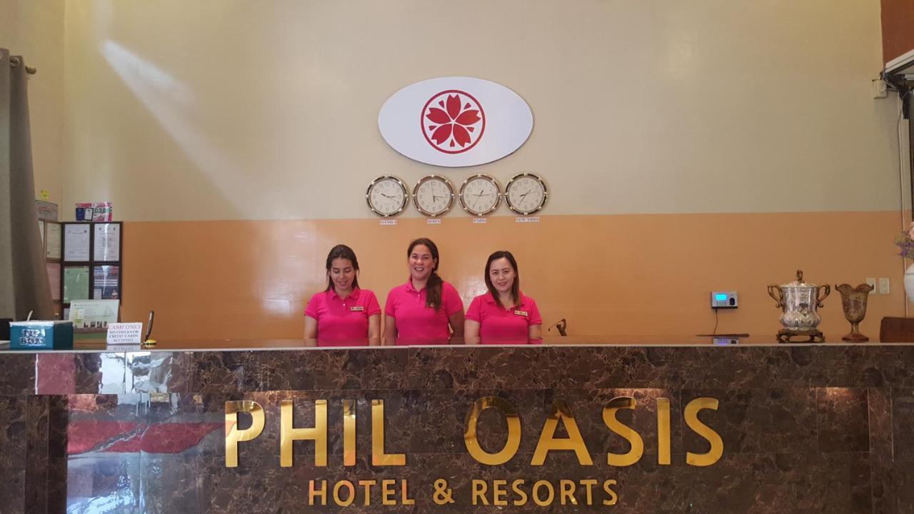 Phil Oasis Hotel & Resort Silang Esterno foto