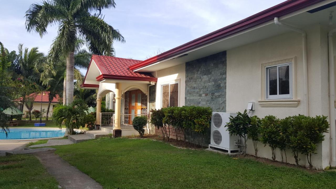 Phil Oasis Hotel & Resort Silang Esterno foto