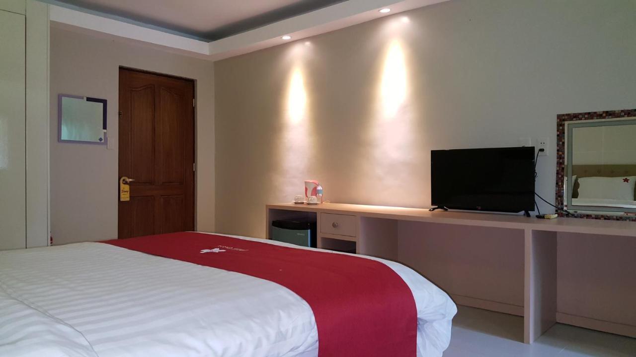 Phil Oasis Hotel & Resort Silang Esterno foto