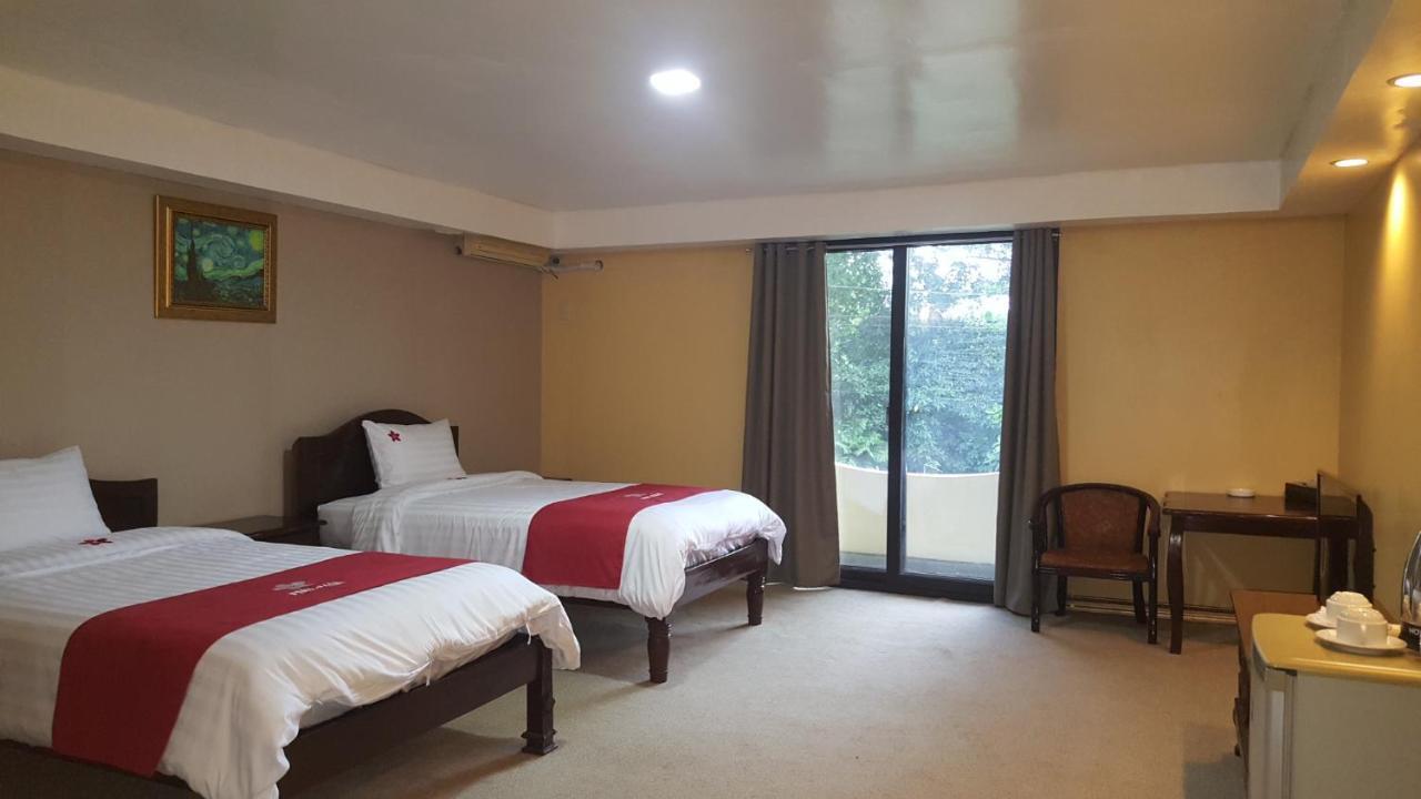 Phil Oasis Hotel & Resort Silang Esterno foto