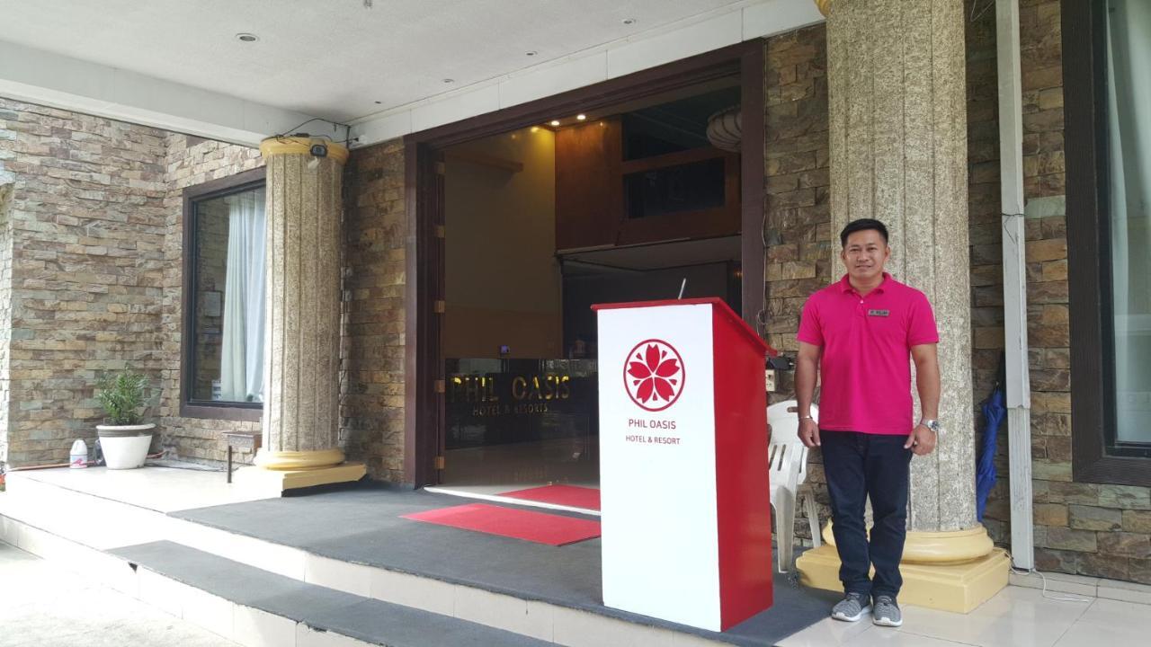 Phil Oasis Hotel & Resort Silang Esterno foto